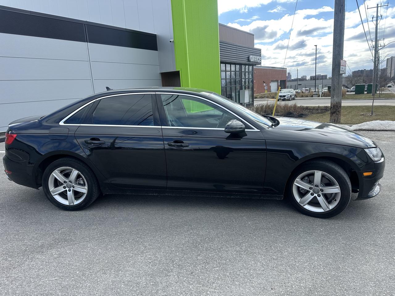 2017 Audi A4 Premium Photo