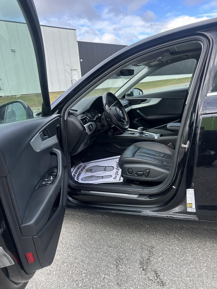 2017 Audi A4 Premium Photo