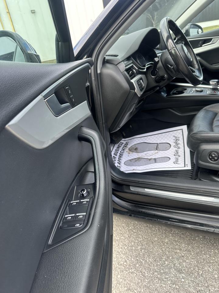 2017 Audi A4 Premium Photo