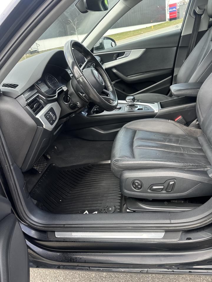 2017 Audi A4 Premium Photo