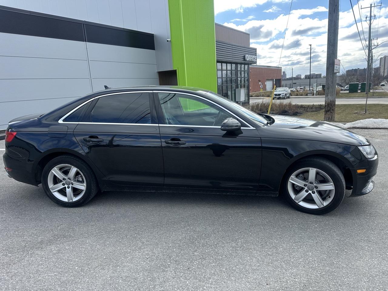 2017 Audi A4 Premium Photo