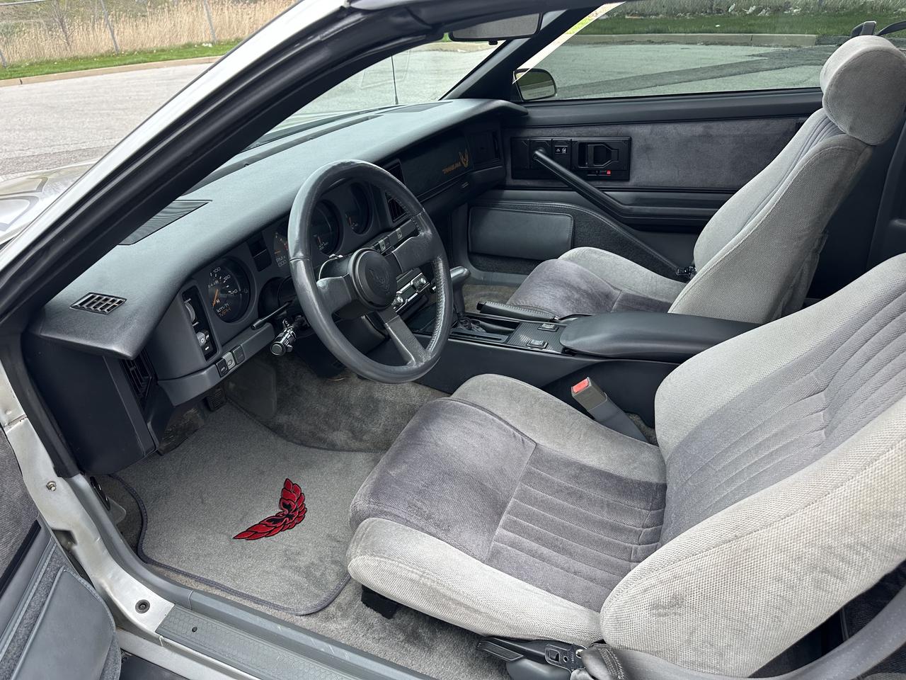 1985 Pontiac Firebird Automatic Am Photo