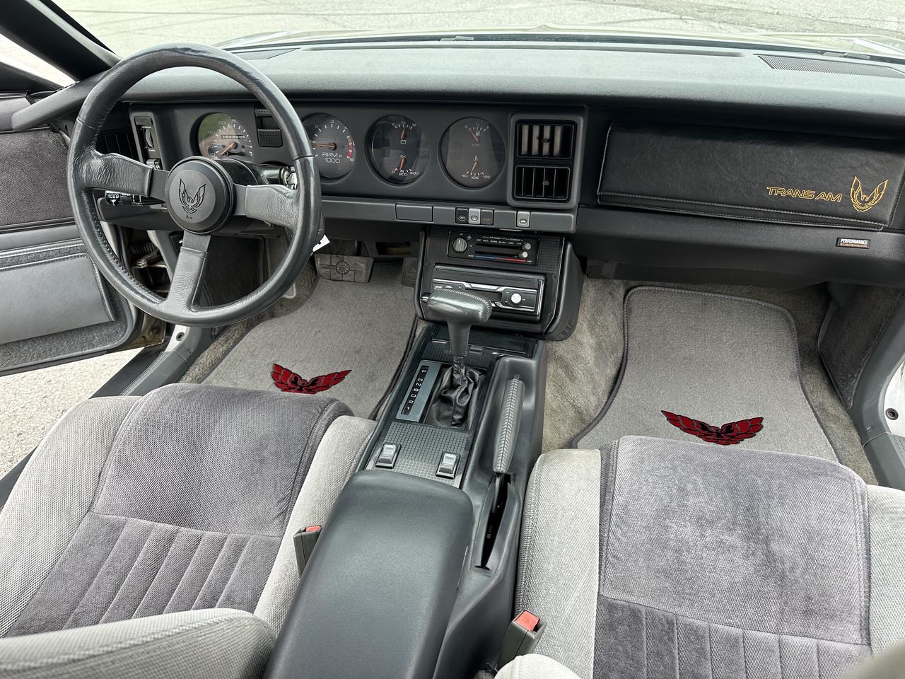 1985 Pontiac Firebird Automatic Am Photo