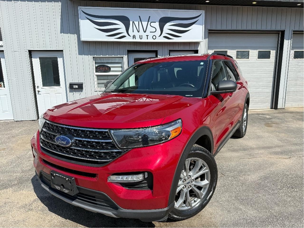 2020 Ford Explorer XLT   Pano Roof   Apple Carplay   Navi Photo0