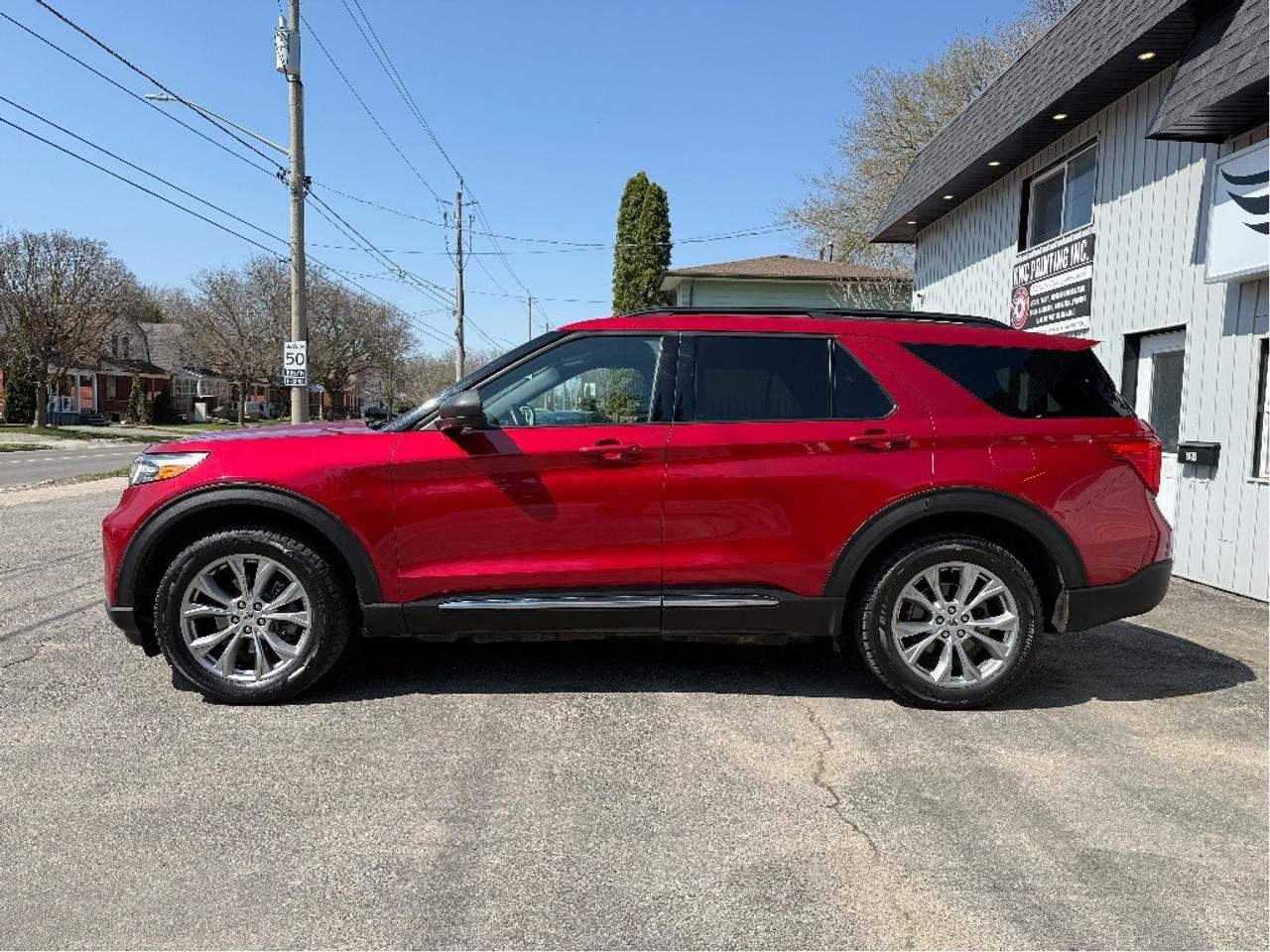 2020 Ford Explorer XLT   Pano Roof   Apple Carplay   Navi Photo2
