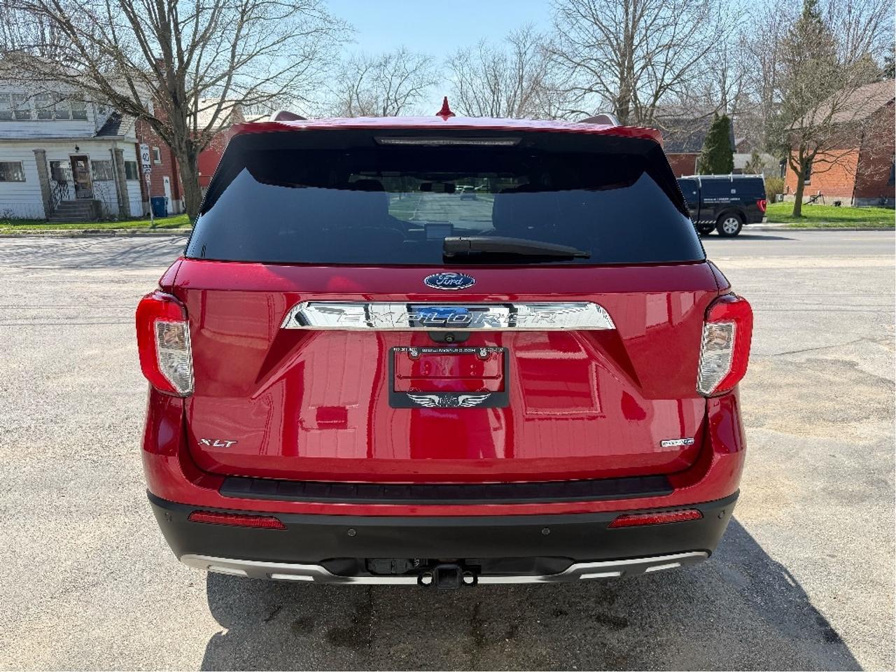 2020 Ford Explorer XLT   Pano Roof   Apple Carplay   Navi Photo3