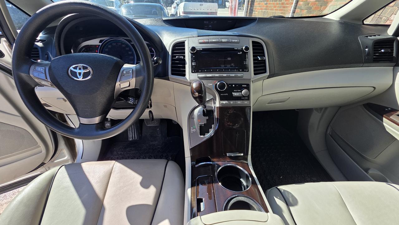 2011 Toyota Venza XLE AWD Photo
