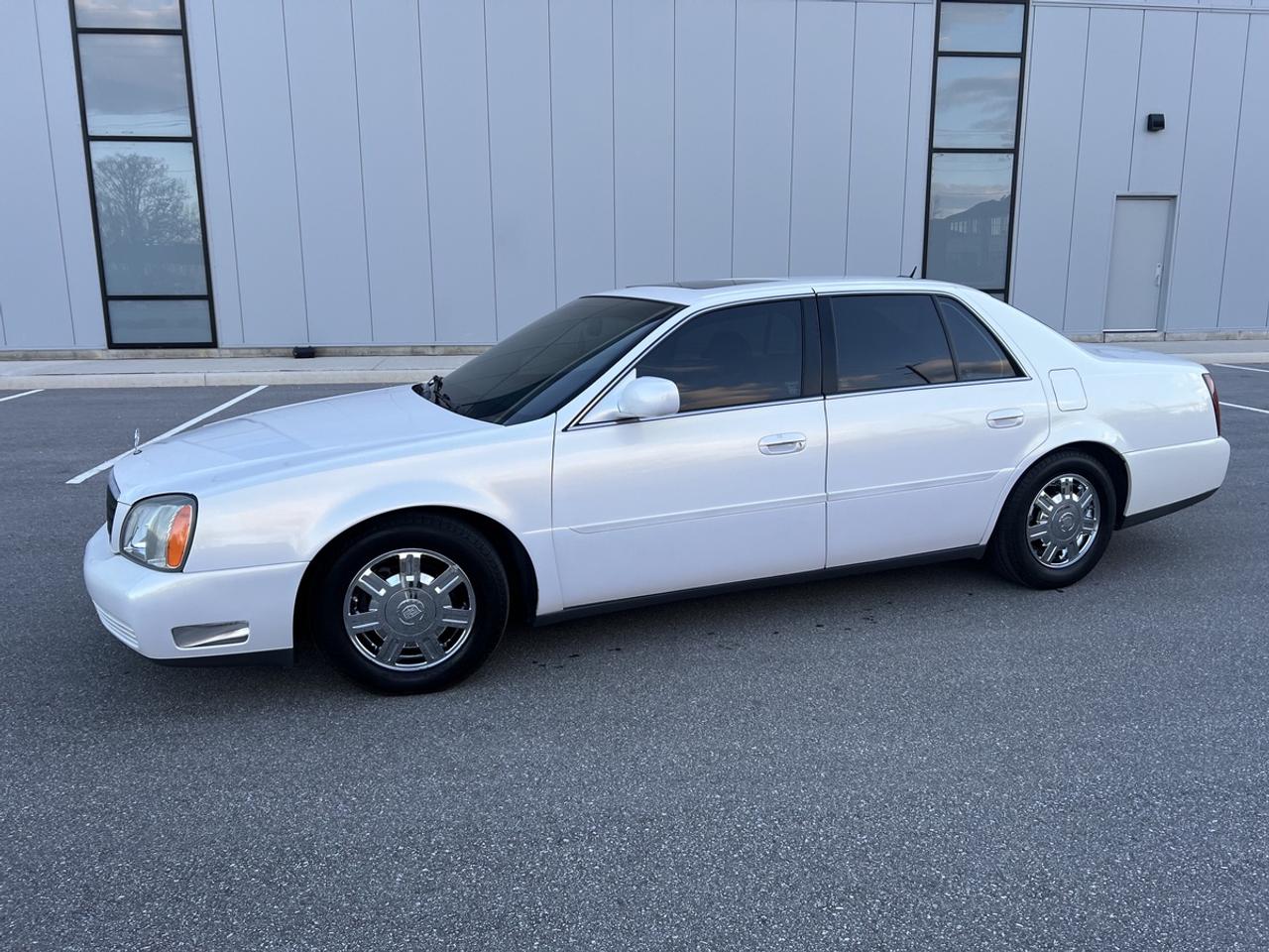 2005 Cadillac DeVille  Photo2
