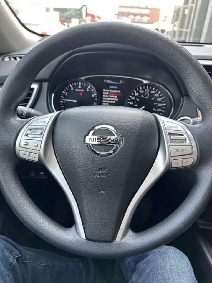 2015 Nissan Rogue AWD 4dr SV   PANORAMIC ROOF   LOADED Photo