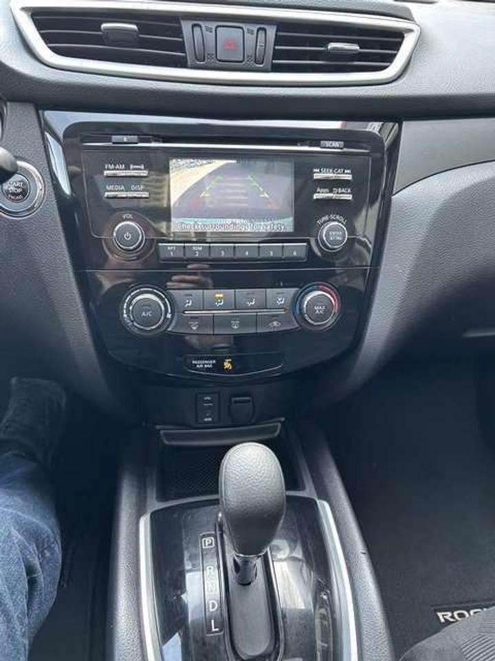 2015 Nissan Rogue AWD 4dr SV   PANORAMIC ROOF   LOADED Photo