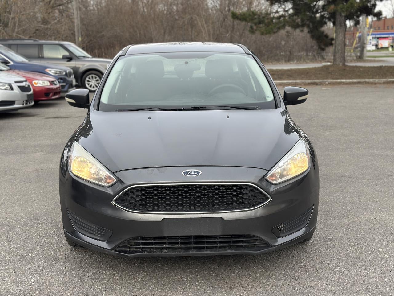 2017 Ford Focus Hatchback SE **ONE OWNER** CLEAN CARFAX** Photo2