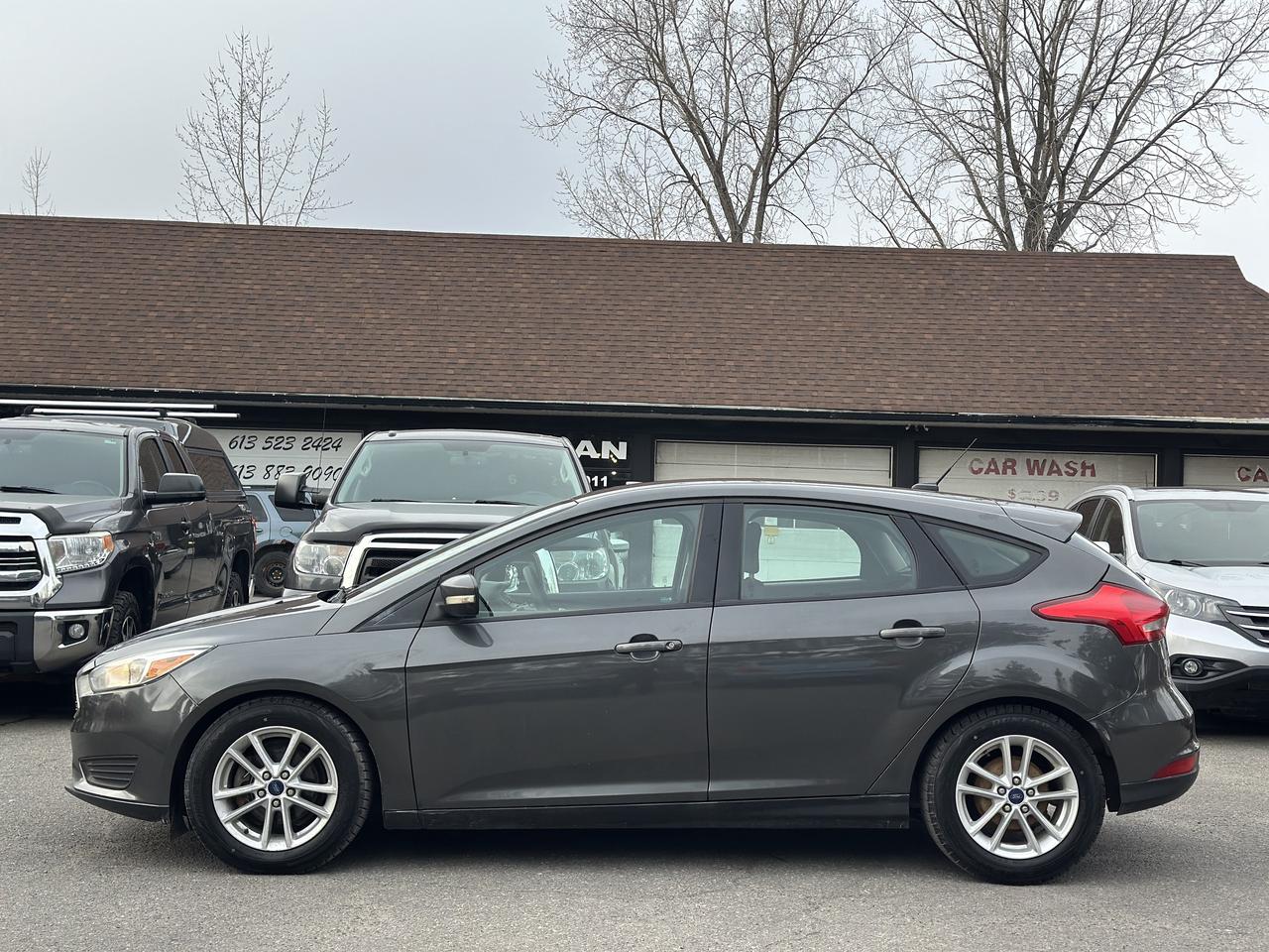 2017 Ford Focus Hatchback SE **ONE OWNER** CLEAN CARFAX** Photo