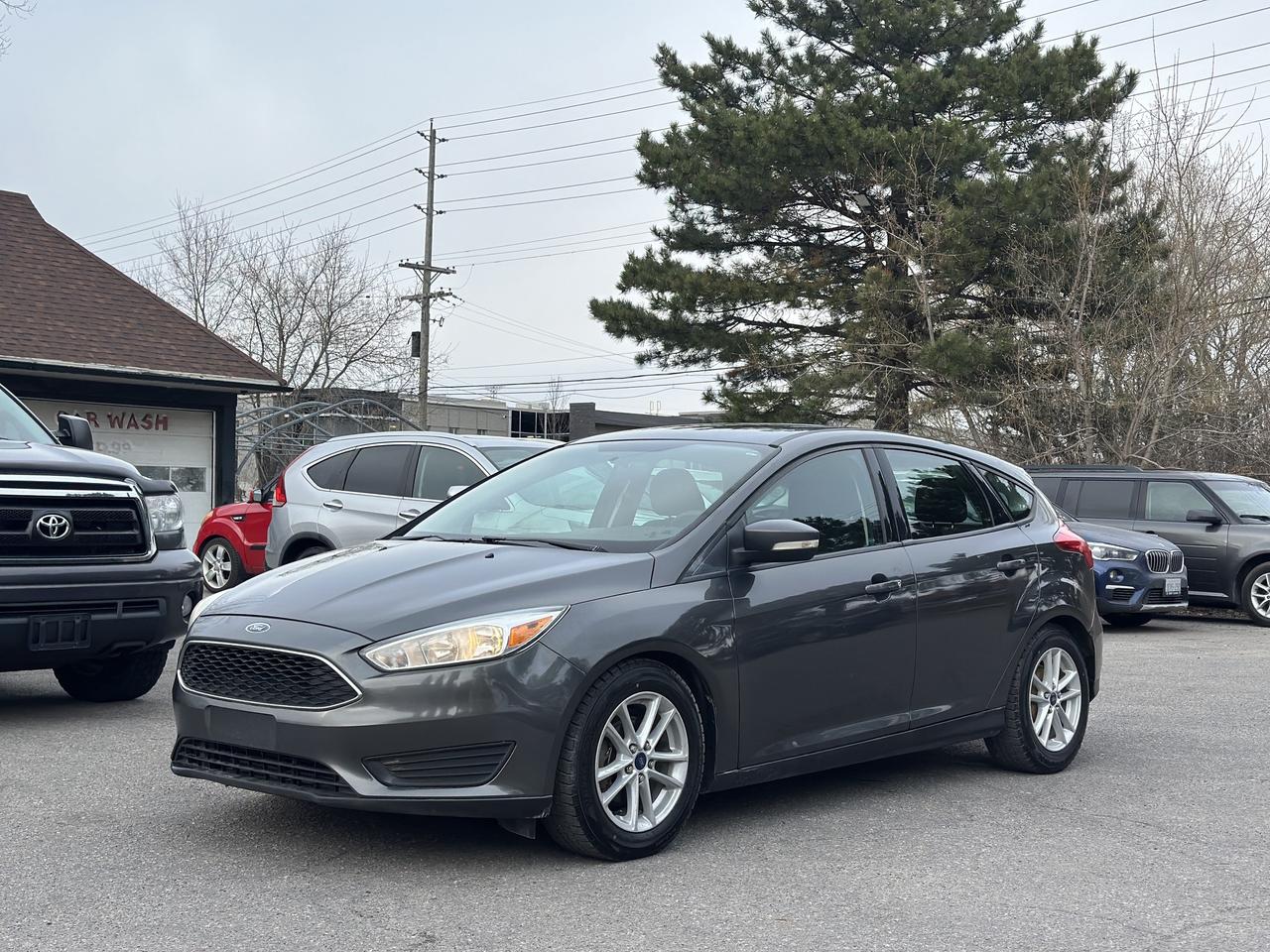 2017 Ford Focus Hatchback SE **ONE OWNER** CLEAN CARFAX** Photo