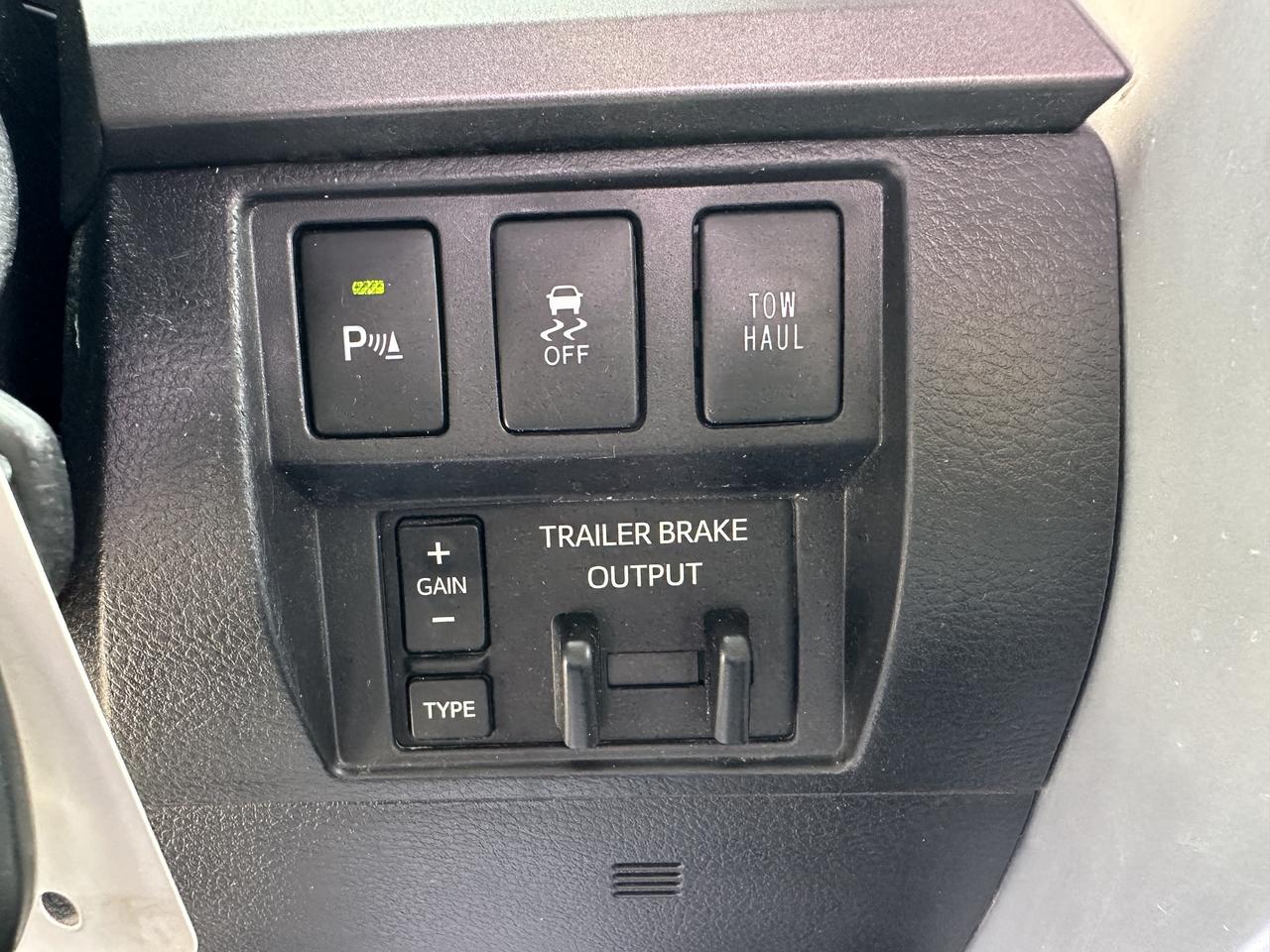 2016 Toyota Tundra 4WD Double Cab 146" 5.7L TRD Photo