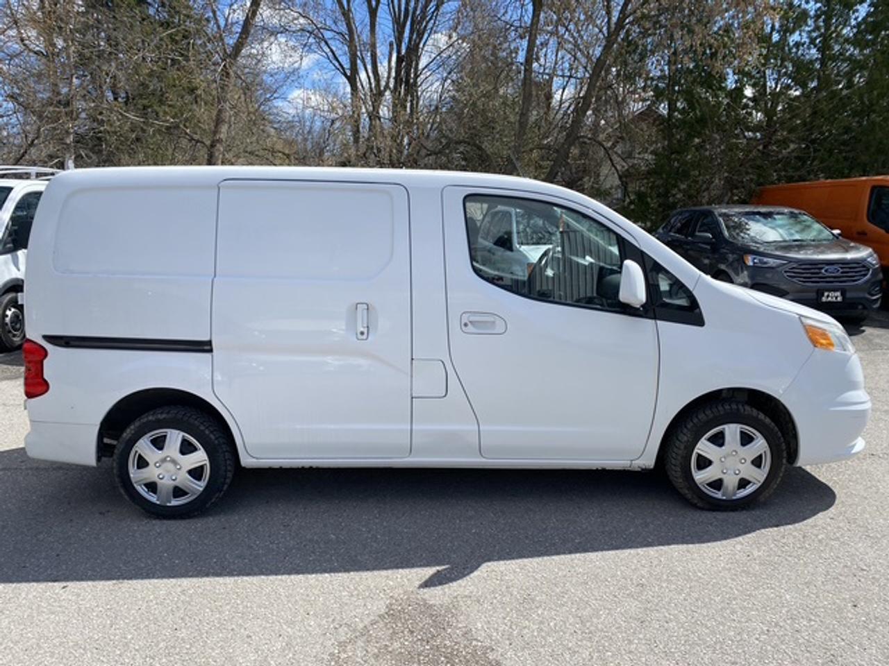 2015 Chevrolet City Express EXPRESS CARGO V LS FWD Photo3