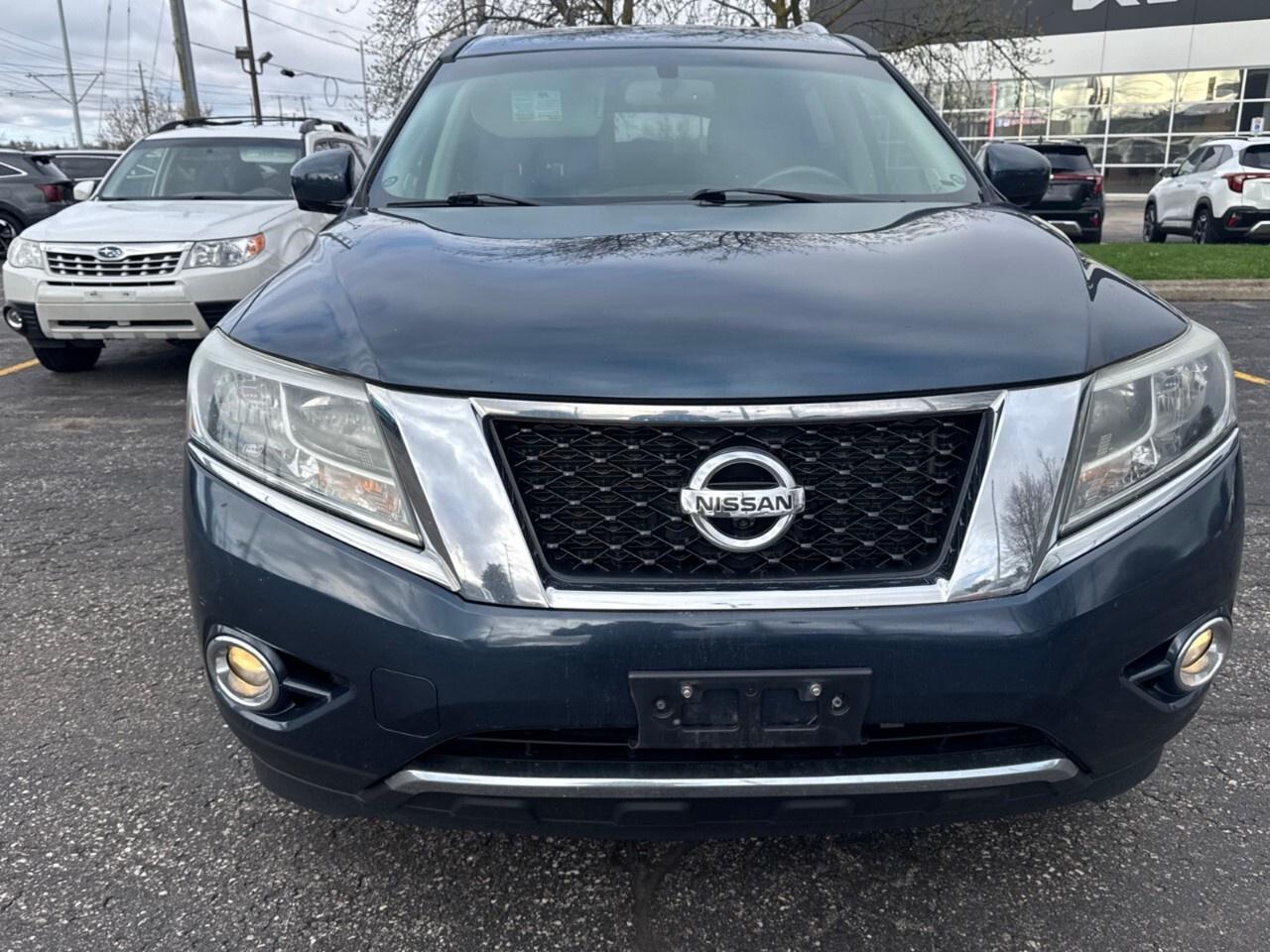 2014 Nissan Pathfinder 4WD 4DR PLATINUM Photo
