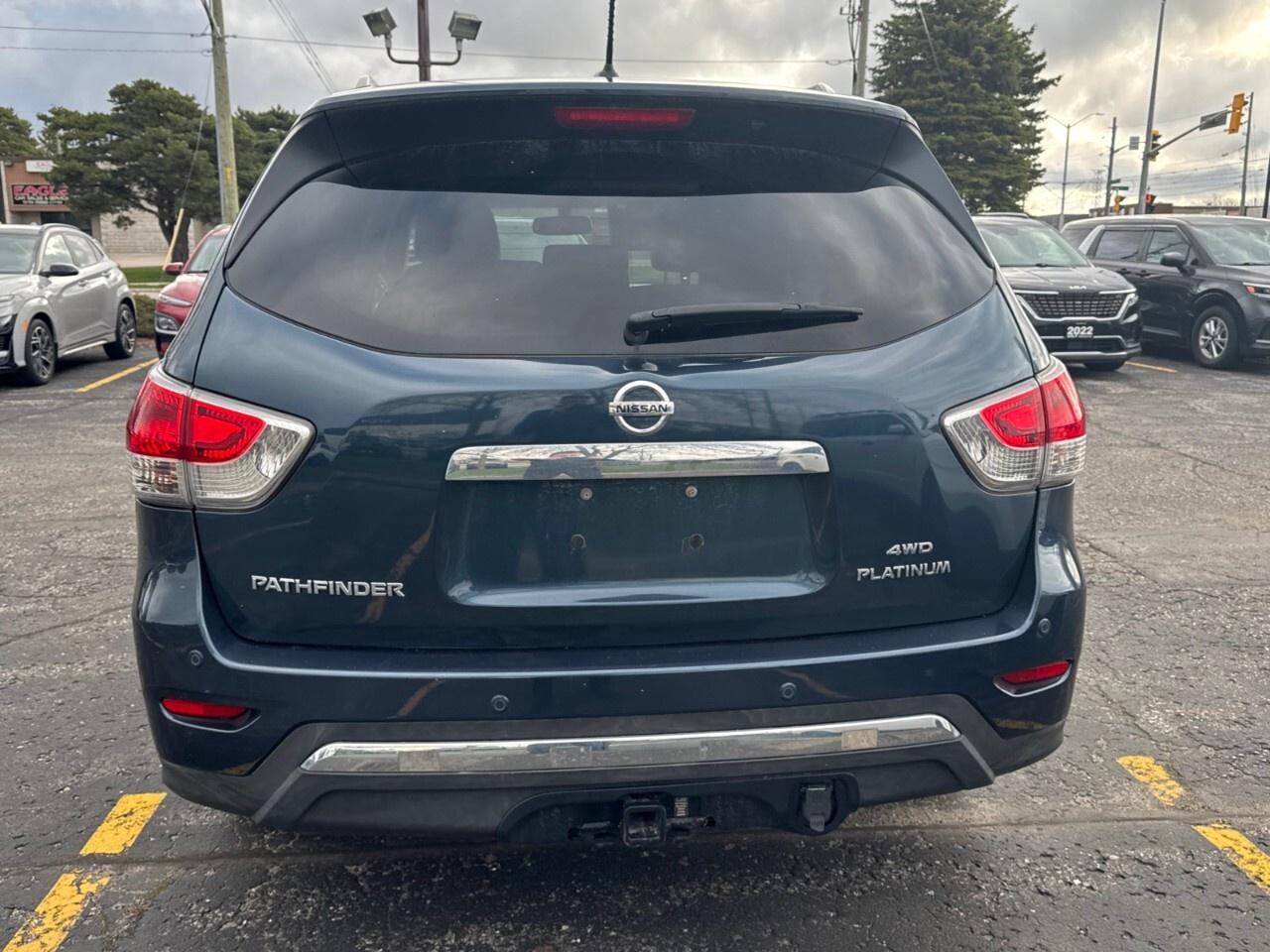 2014 Nissan Pathfinder 4WD 4DR PLATINUM Photo