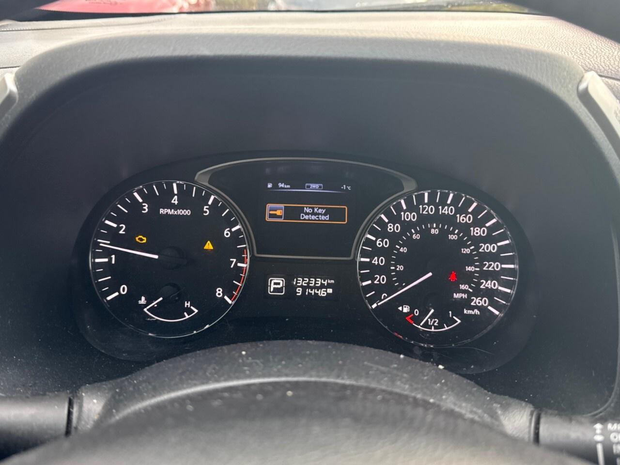 2014 Nissan Pathfinder 4WD 4DR PLATINUM Photo