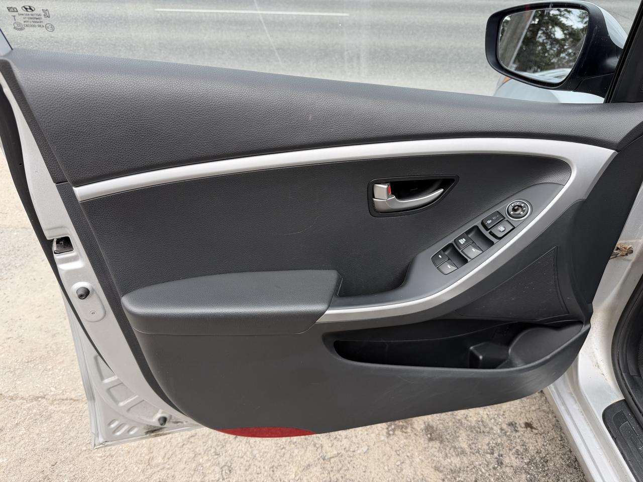 2016 Hyundai Elantra GT  Photo