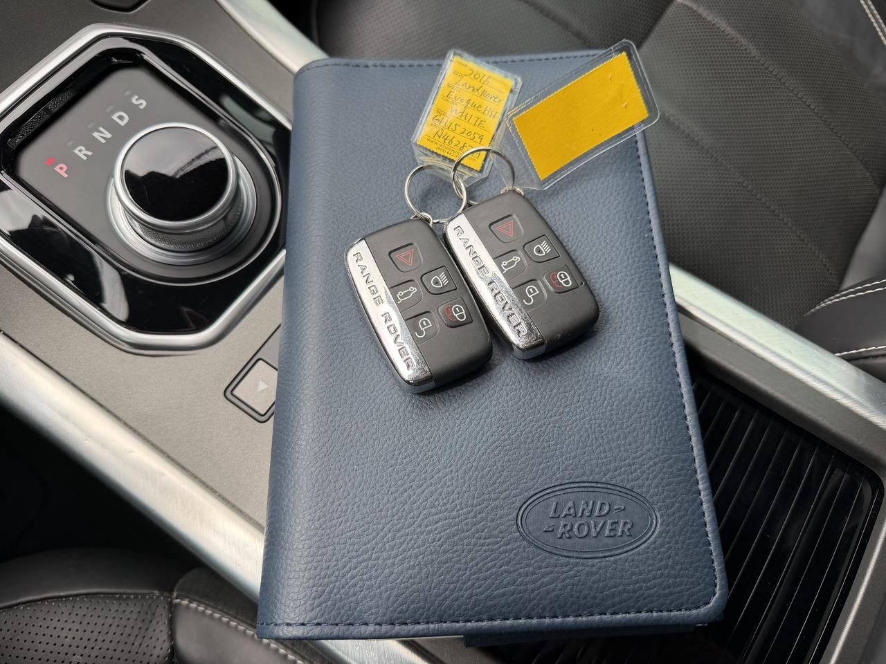 2016 Land Rover Range Rover Evoque HSE Photo