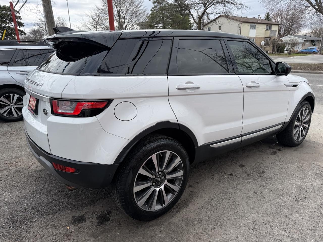 2016 Land Rover Range Rover Evoque HSE Photo3