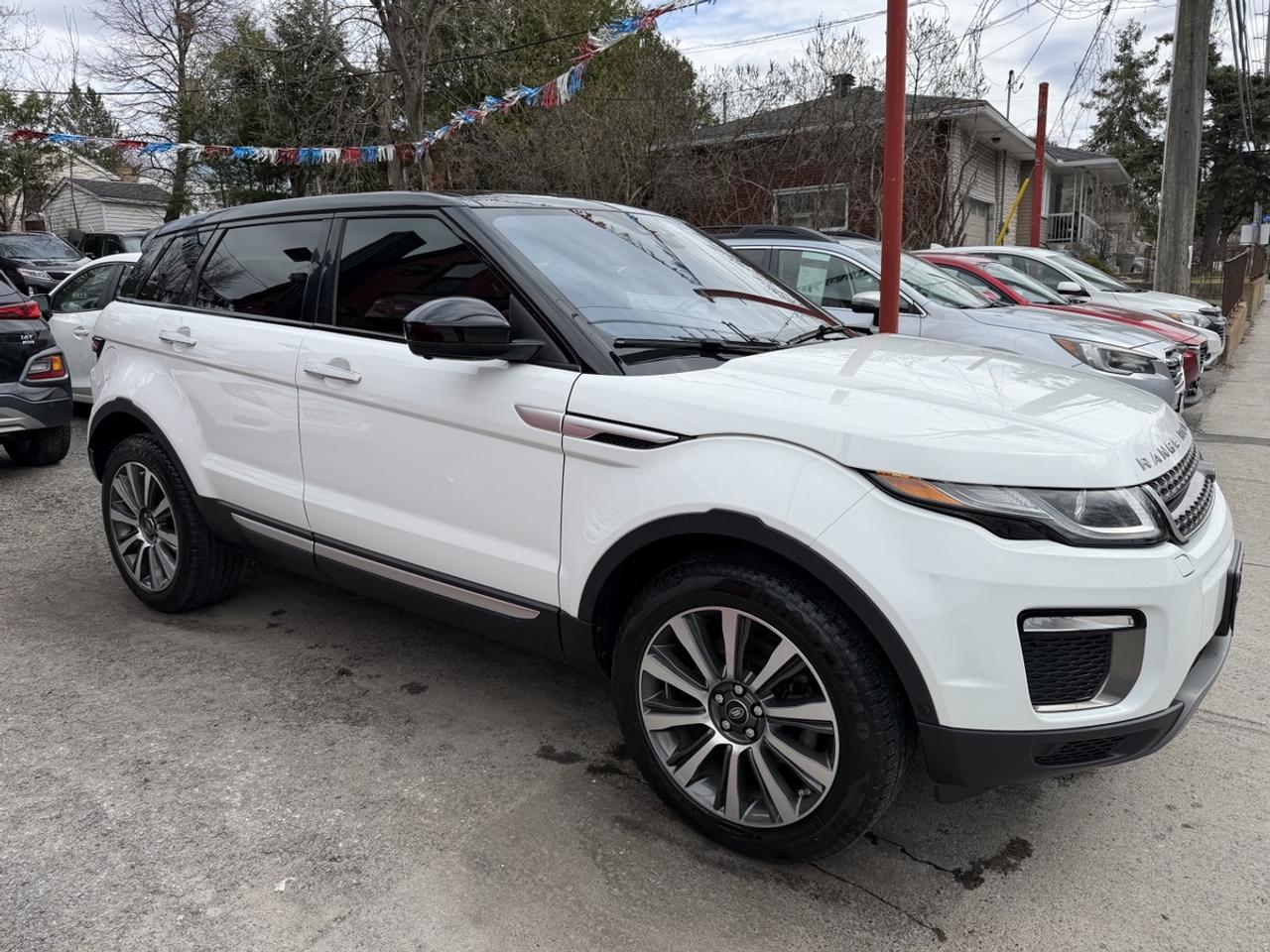 2016 Land Rover Range Rover Evoque HSE Photo