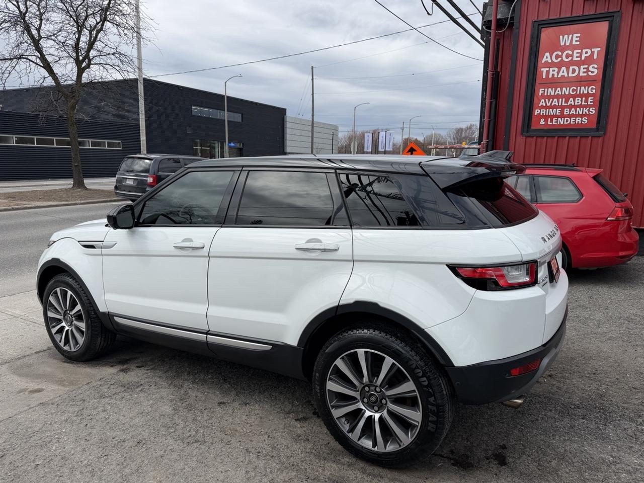2016 Land Rover Range Rover Evoque HSE Photo