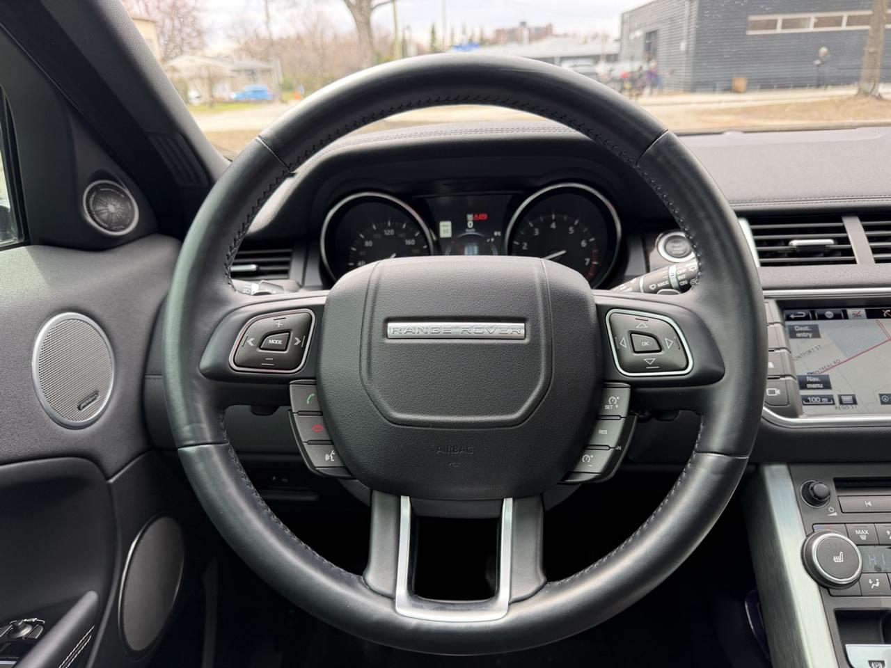 2016 Land Rover Range Rover Evoque HSE Photo