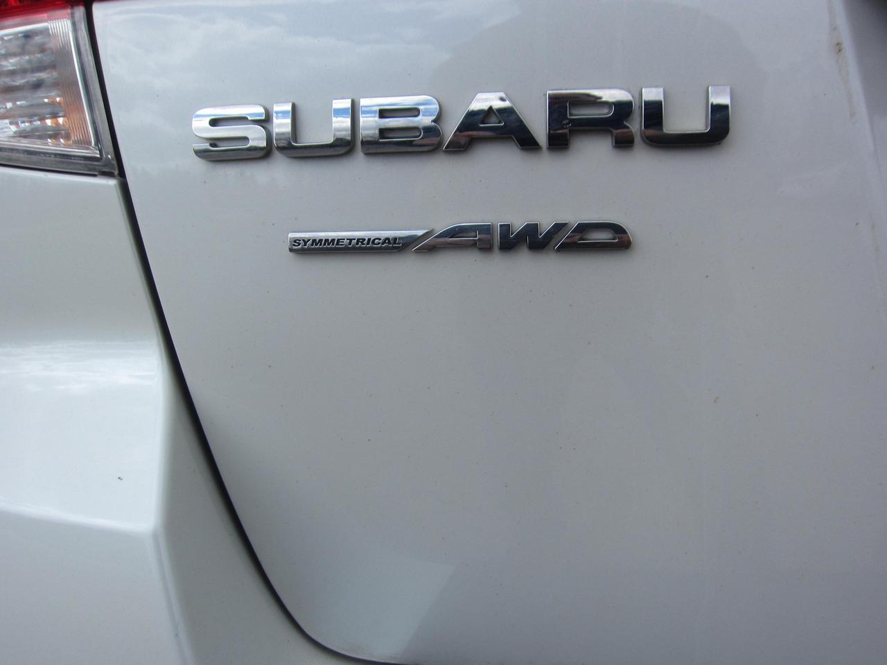 2011 Subaru Outback LIMITED Photo