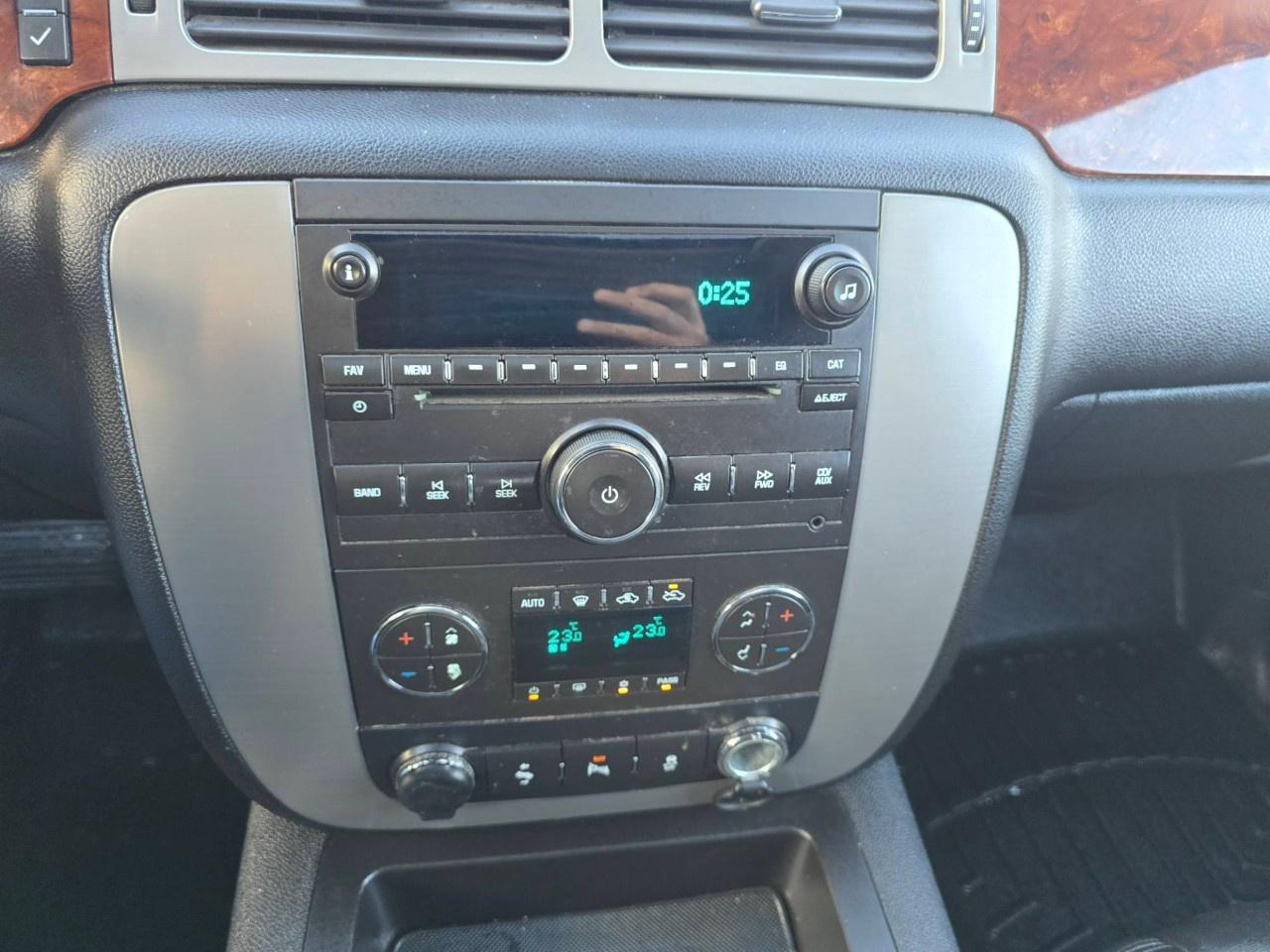 2013 GMC Sierra 1500 4WD CREW CAB SHORT BOX SLT Photo