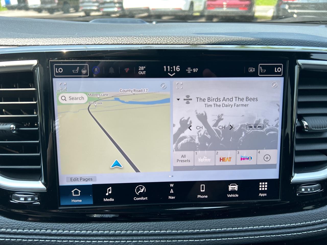 2024 Chrysler Pacifica Hybrid S Trim Hybrid Photo