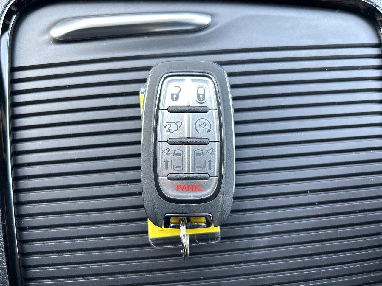 2024 Chrysler Pacifica Hybrid S Trim Hybrid Photo