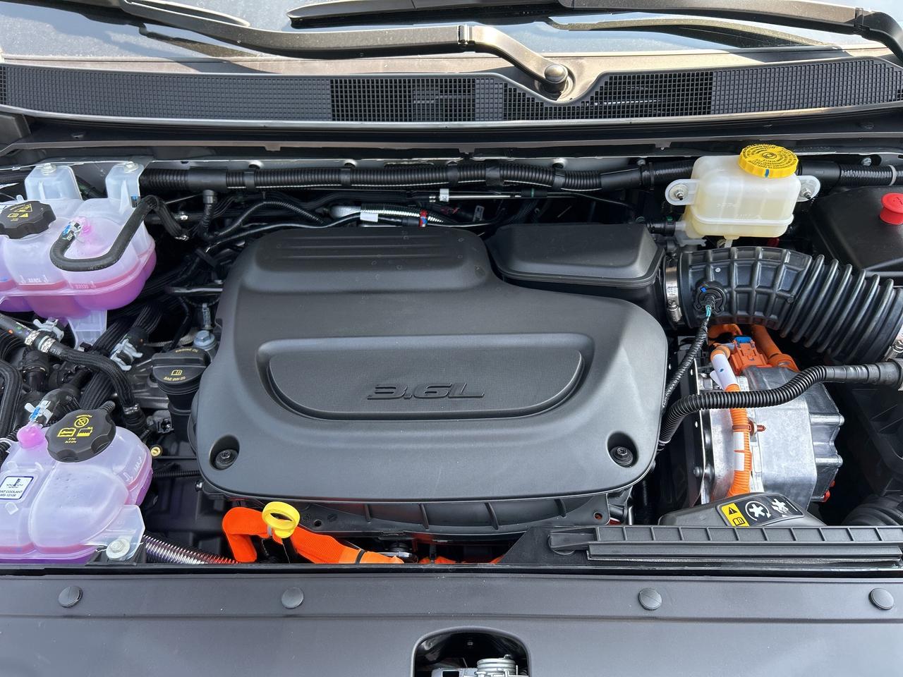 2024 Chrysler Pacifica Hybrid S Trim Hybrid Photo