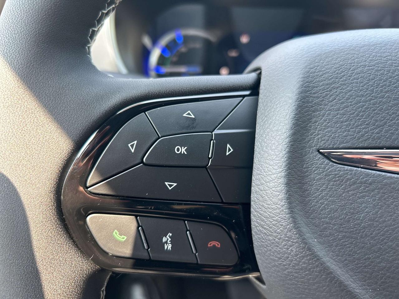 2024 Chrysler Pacifica S Trim Hybrid Photo