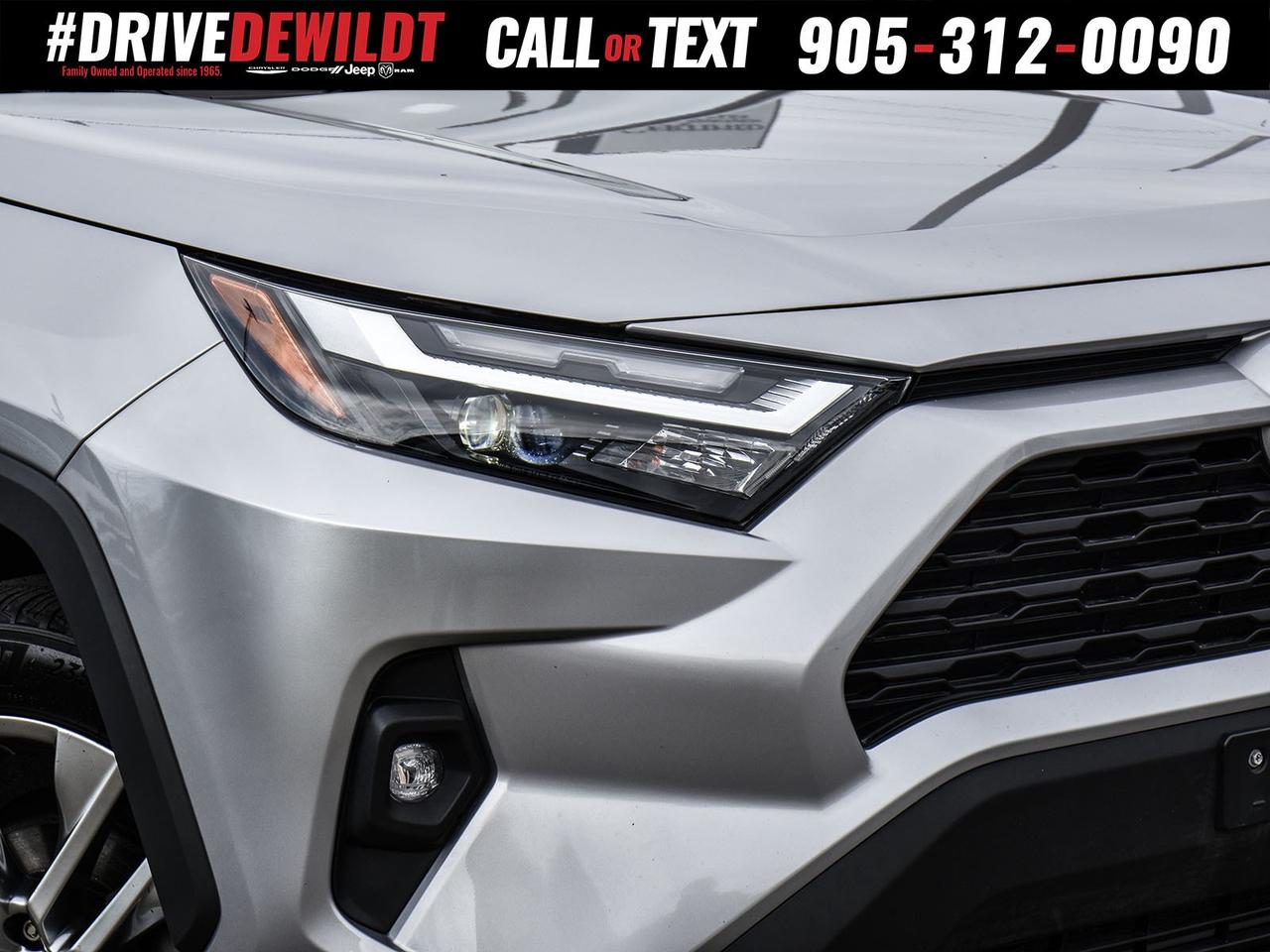 2022 Toyota RAV4 XLE   LEATHER SEATS   POWER SUNROOF Photo2