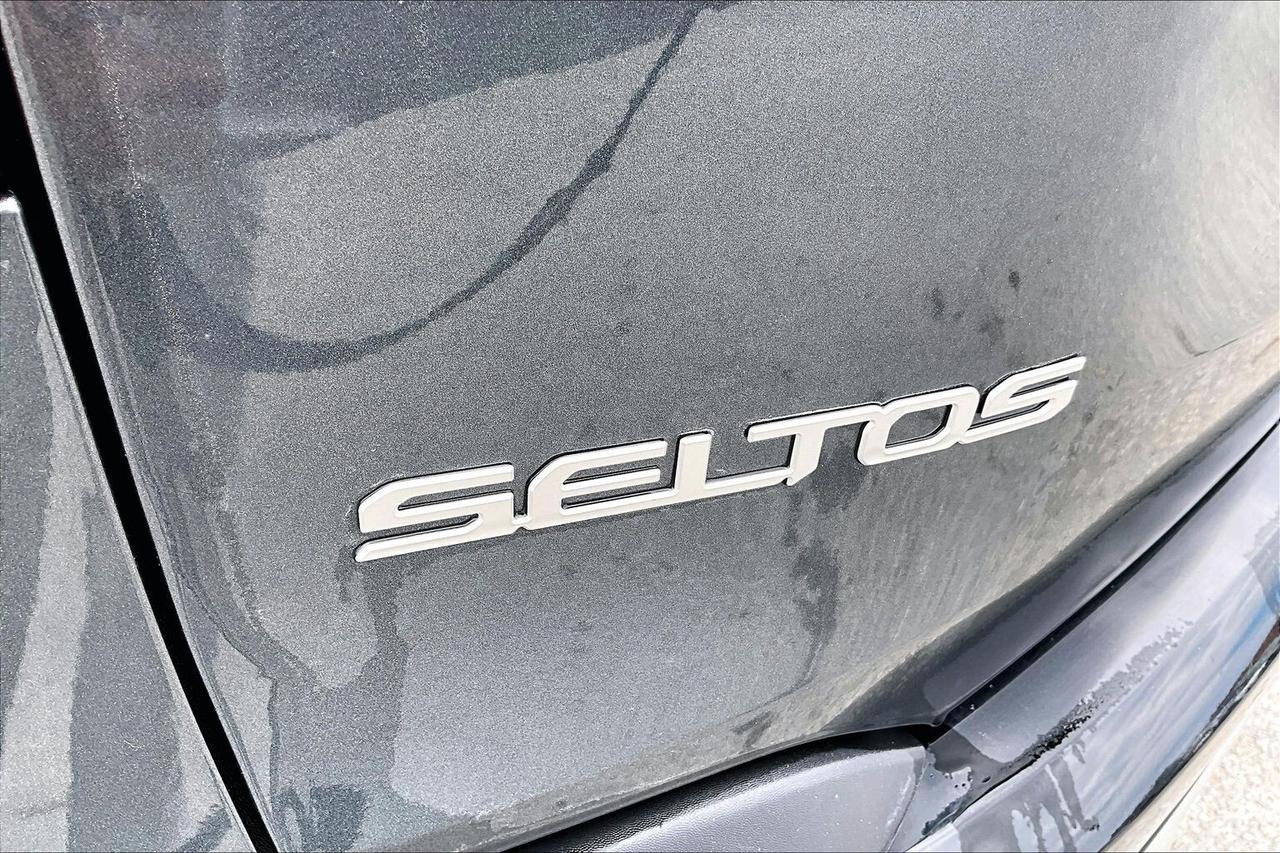 2024 Kia Seltos EX   HEATED LEATHER SEATS/STEER   CARPLAY/ANDROID Photo3