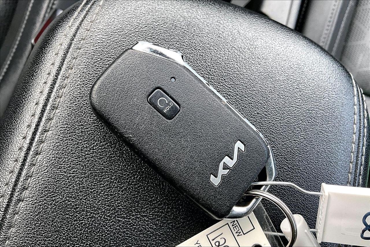 2024 Kia Seltos EX AWD   LEATHER SEATS   SUNROOF   REMOTE START Photo