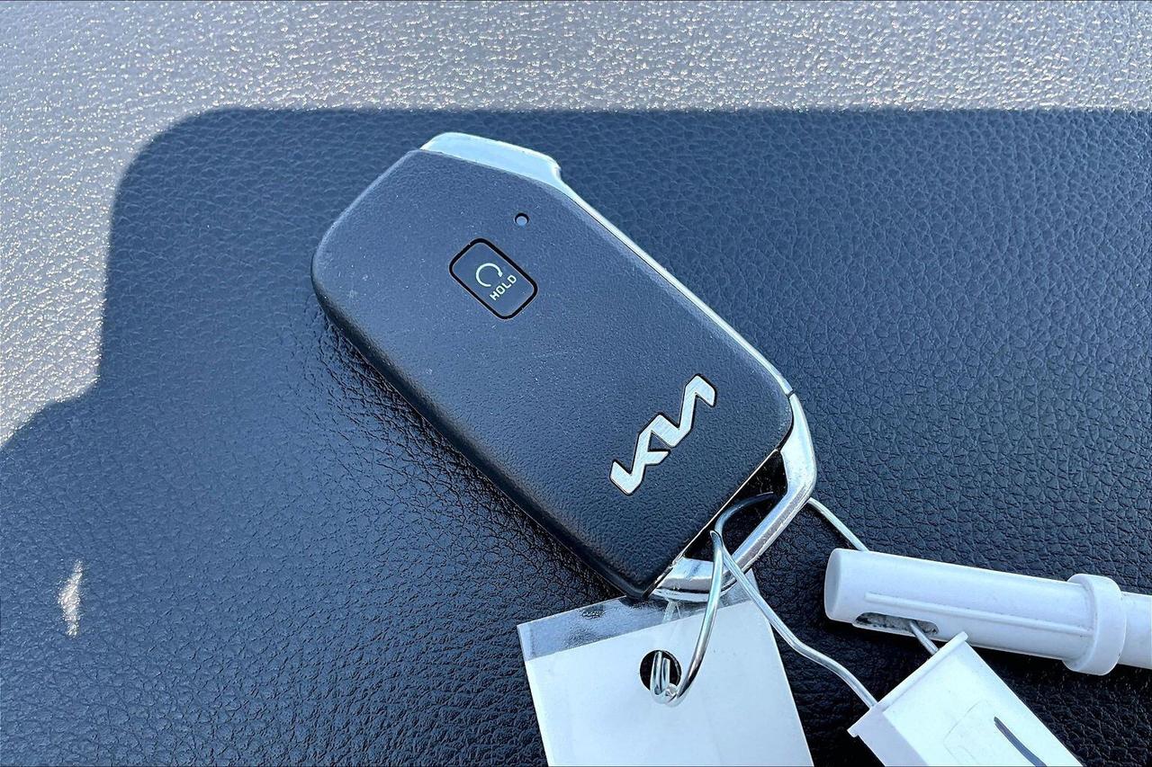 2024 Kia Seltos EX AWD   LEATHER SEATS   SUNROOF   REMOTE START Photo