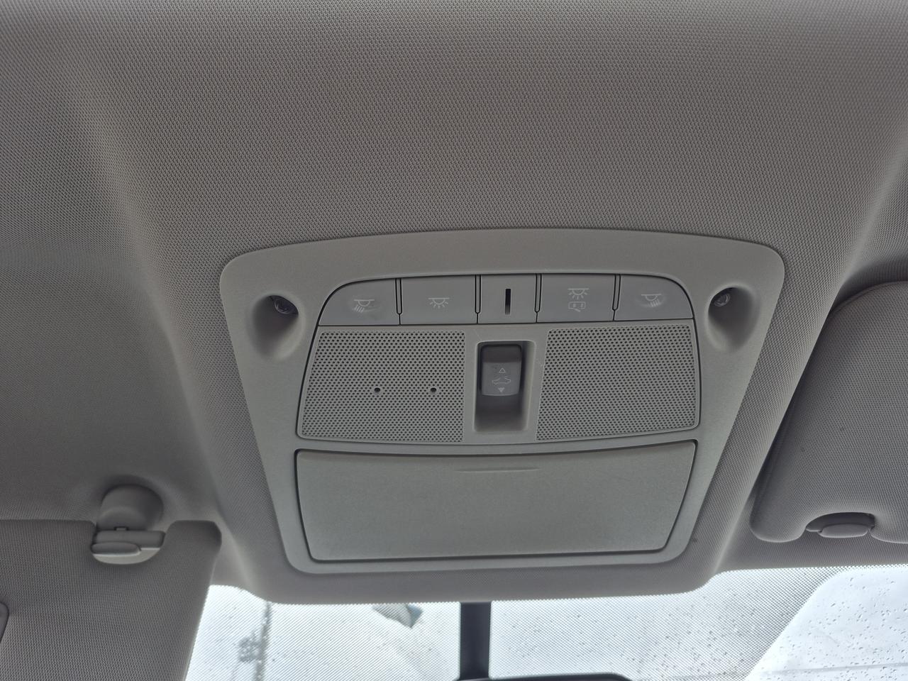 2017 Nissan Altima SV Photo