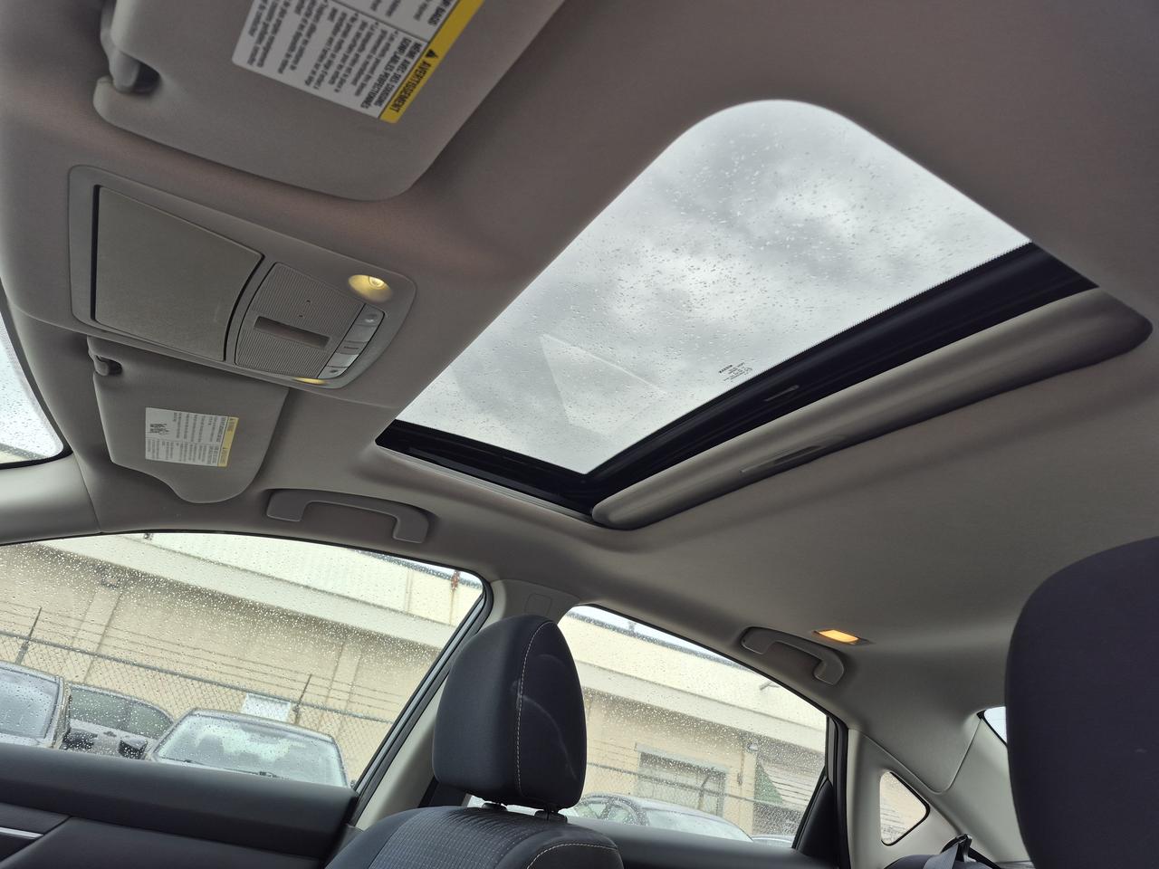 2017 Nissan Altima SV Photo