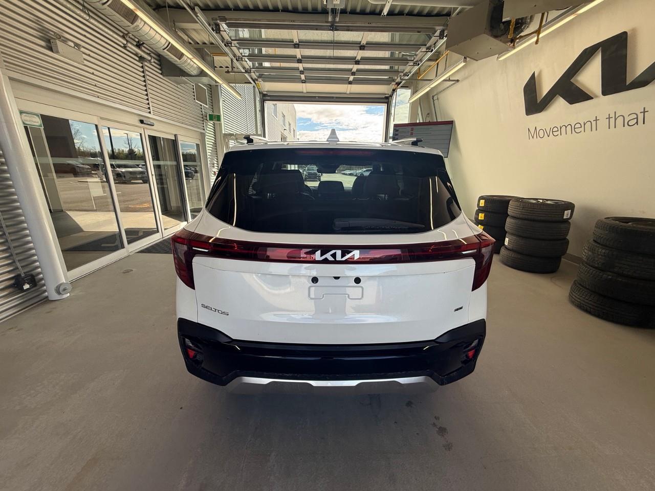 2024 Kia Seltos SX w/Brown Interior 4dr All-Wheel Drive Photo