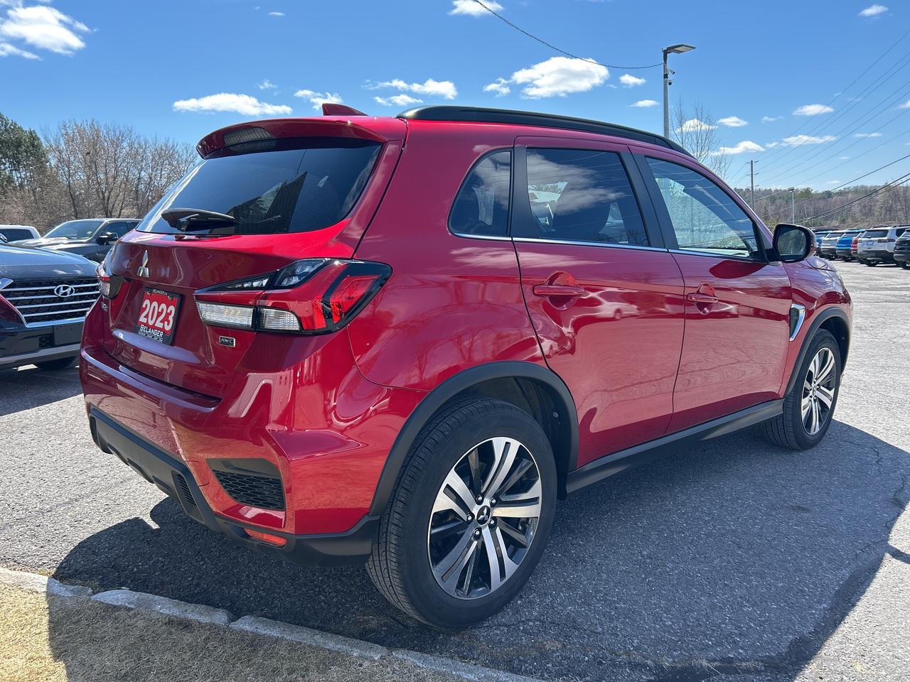 2023 Mitsubishi RVR GT Photo