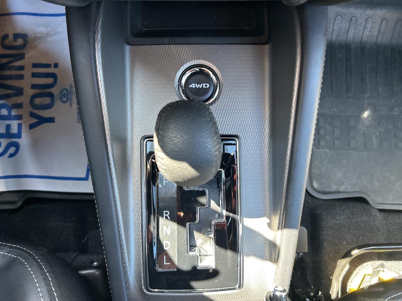 2023 Mitsubishi RVR GT Photo