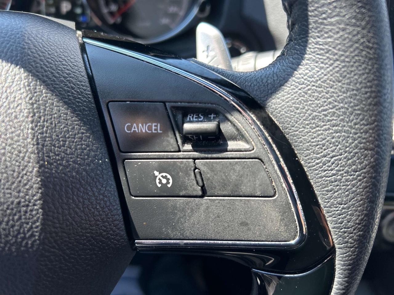 2023 Mitsubishi RVR GT Photo