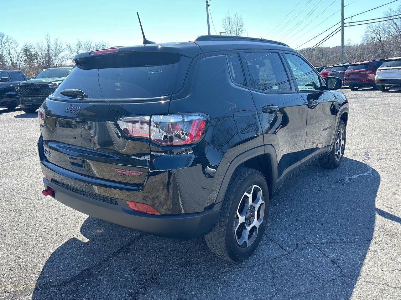 2022 Jeep Compass Trailhawk Photo