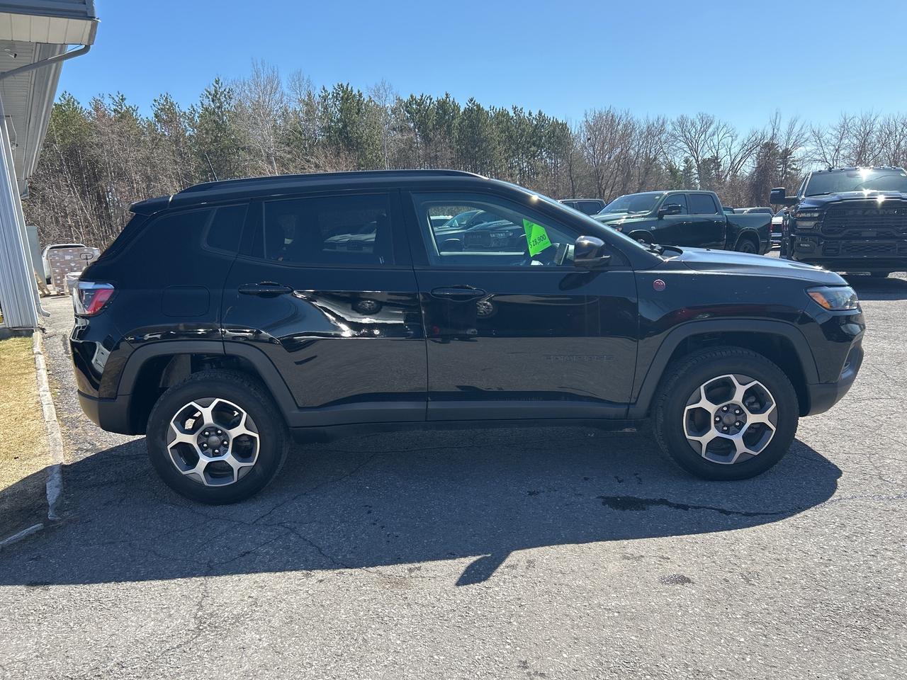 2022 Jeep Compass Trailhawk Photo