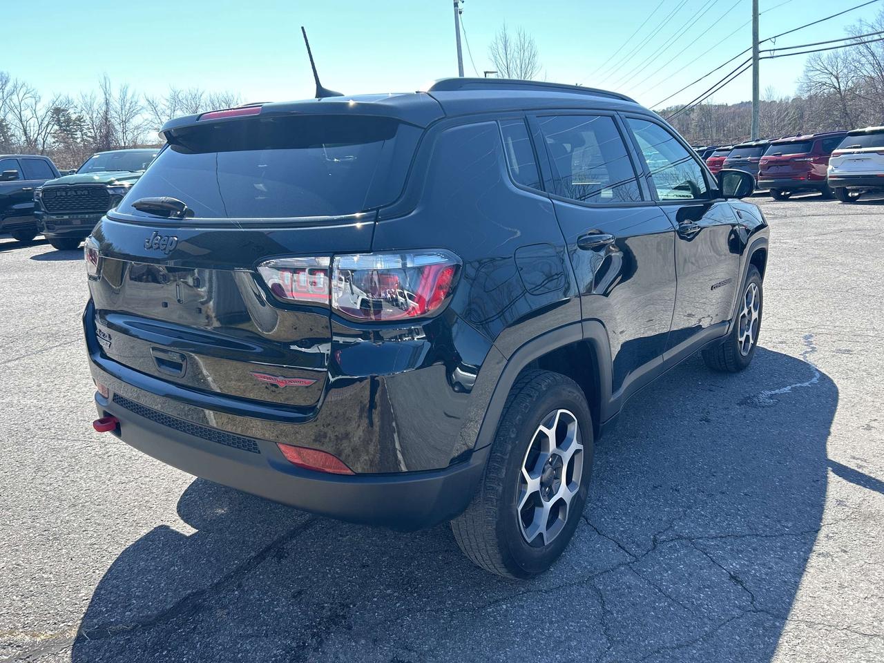 2022 Jeep Compass Trailhawk Photo