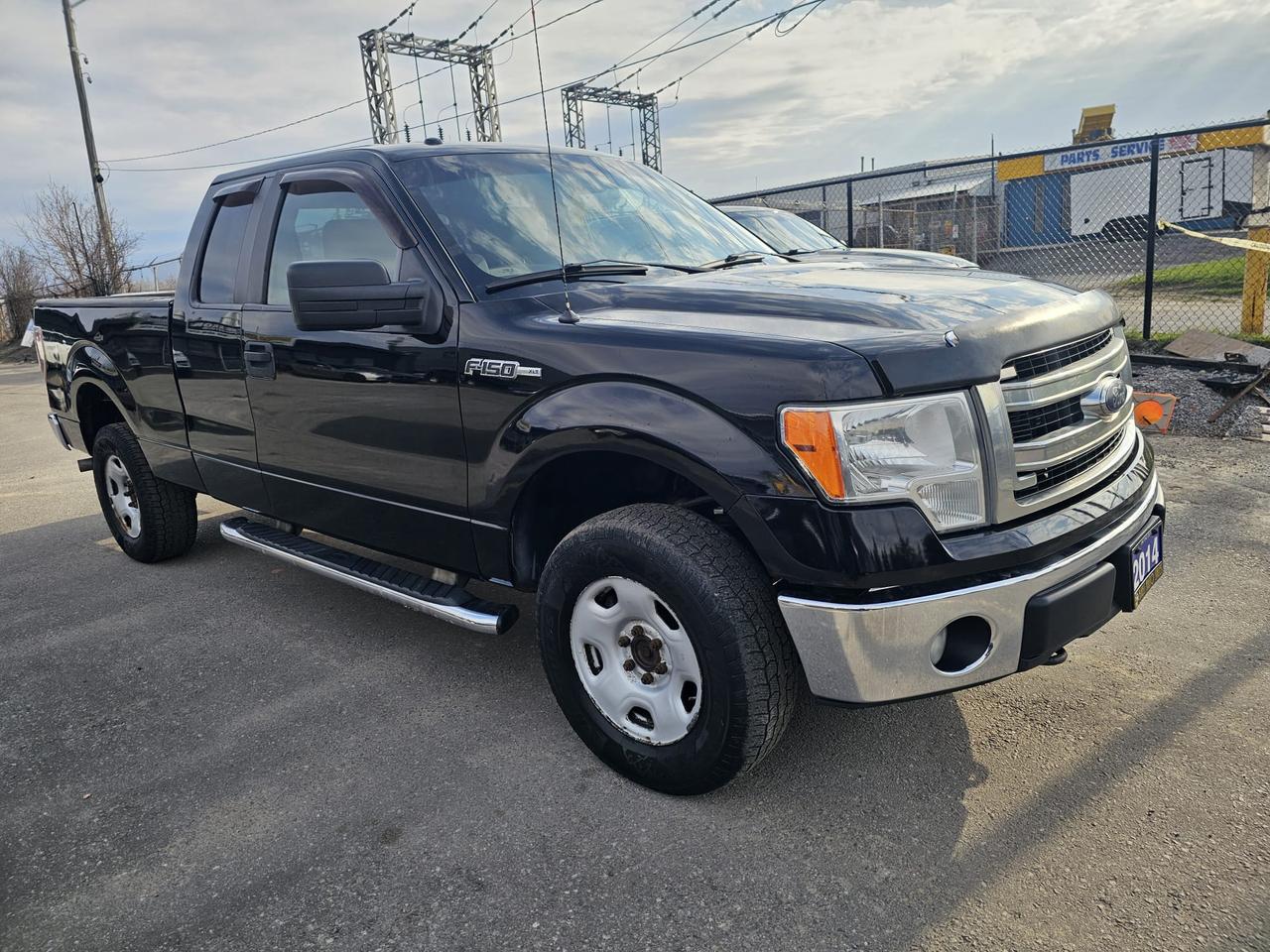 2014 Ford F-150 XLT Photo