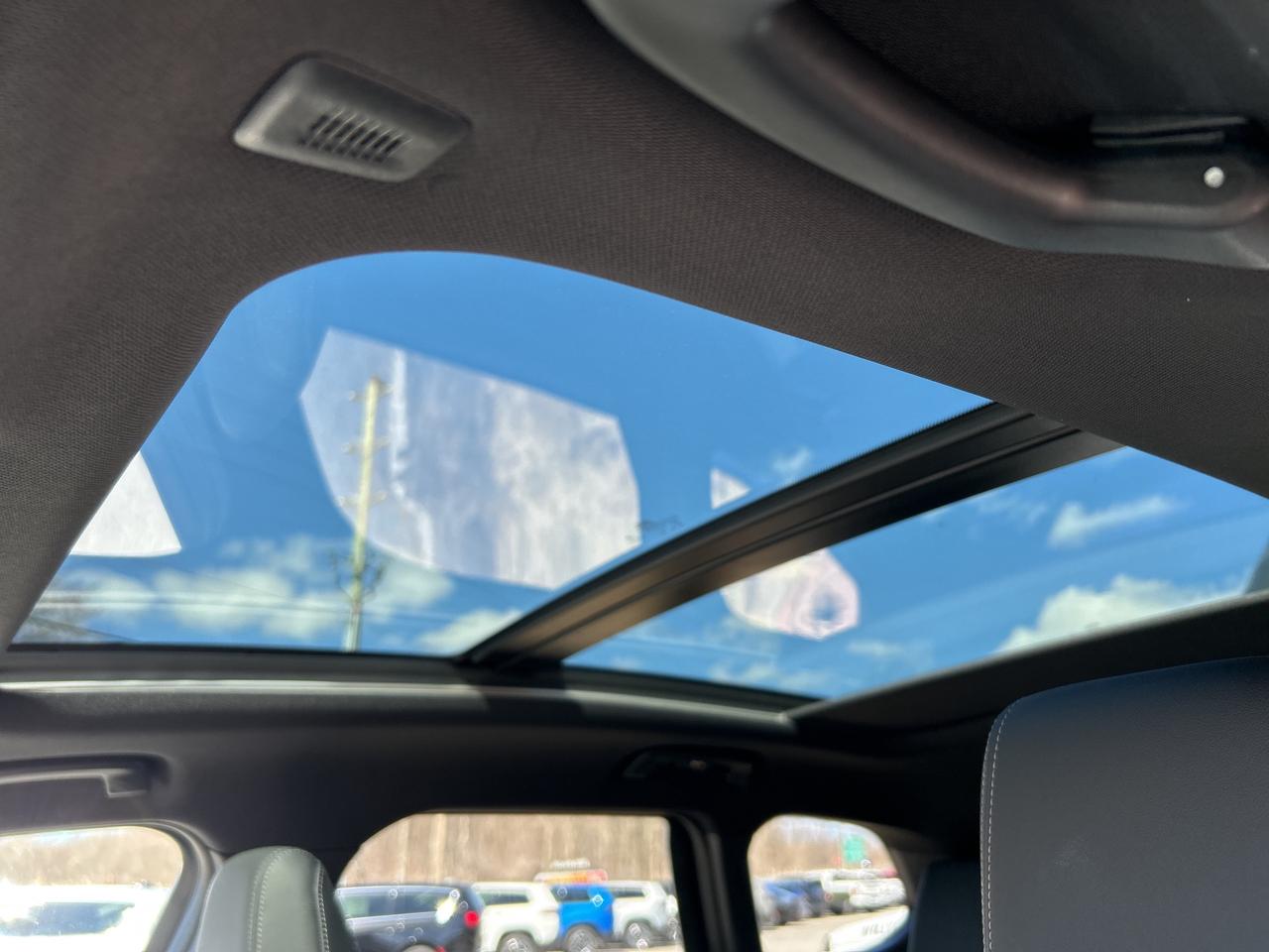 2024 BMW X1 xDrive28i Photo