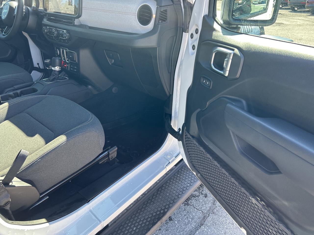 2025 Jeep Wrangler Willys Extended Warranty Photo